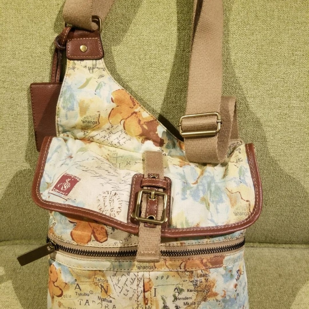 Fossil Canvas Cross body